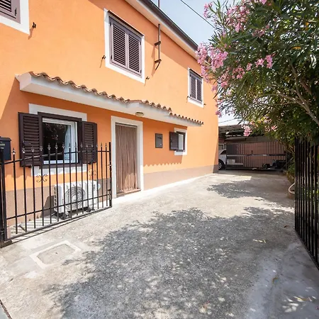 Hisa Emiliano Istrski Podezelski Oddih - Casa Emiliano Istrian Countryside Escape