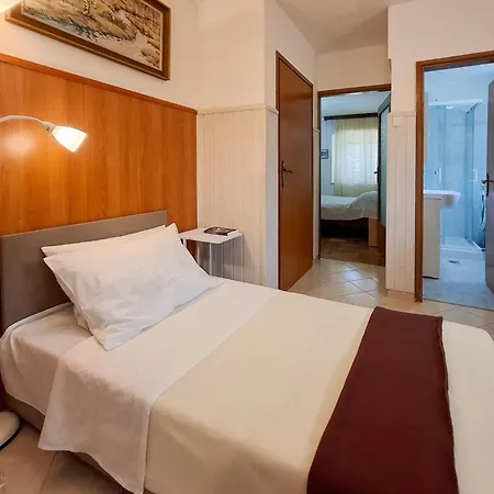 Hisa Emiliano Istrski Podezelski Oddih - Casa Emiliano Istrian Countryside Escape